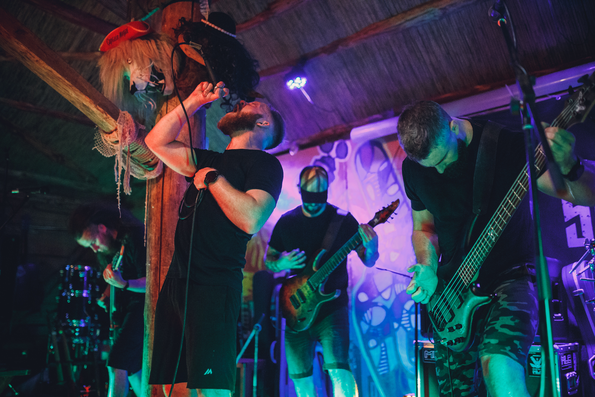 SA9: https://www.facebook.com/sundayat9band
foto: https://www.facebook.com/FotoEmesz